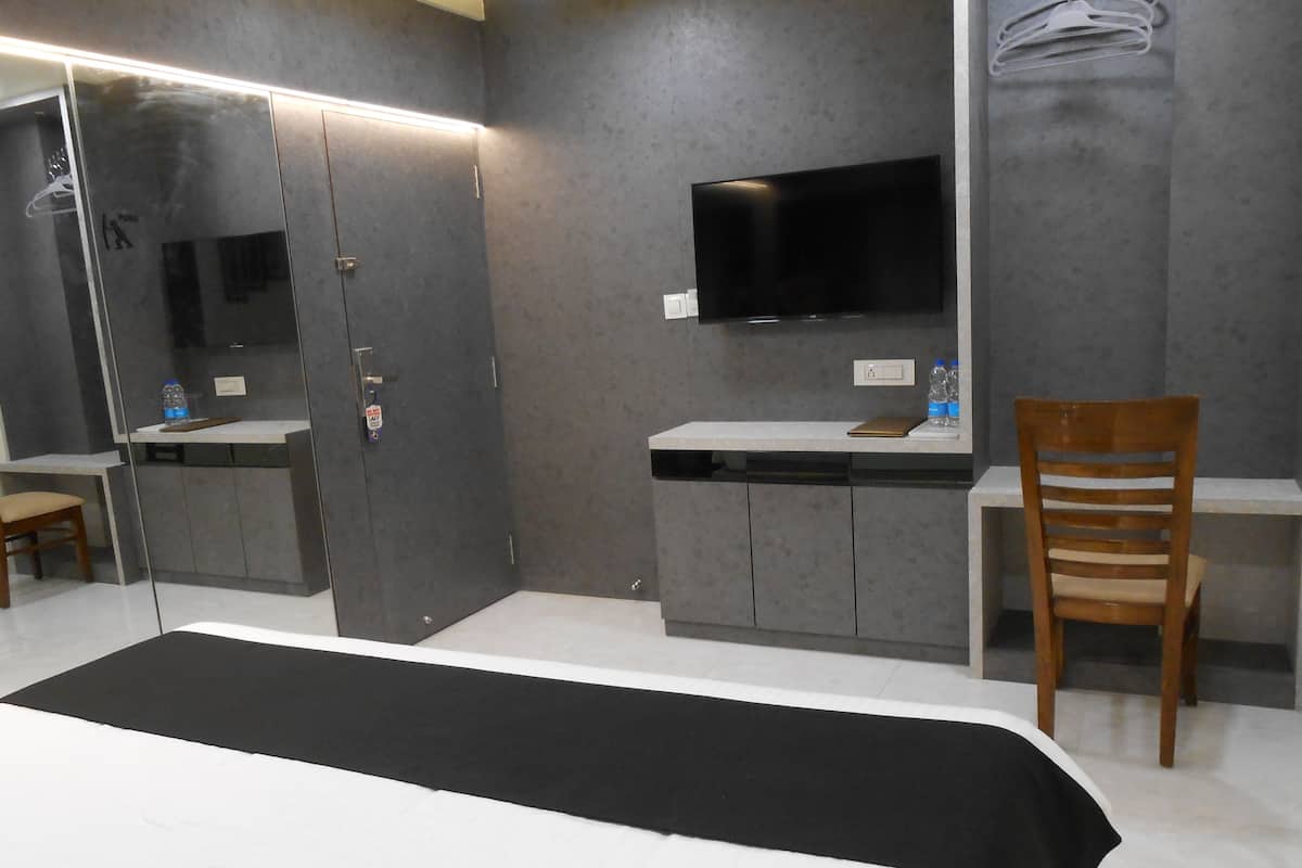 Elite Room | In-room dining