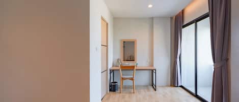 Studio Standard (Double Bed)