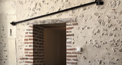 CHEZ LULU, town house overlooking the Beuvron