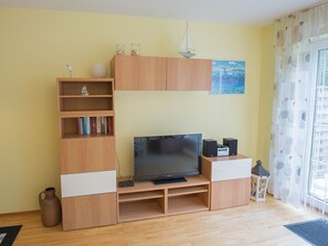 Unclassified image, 4 of 22, button