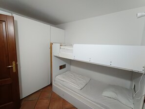 2 bedrooms, WiFi