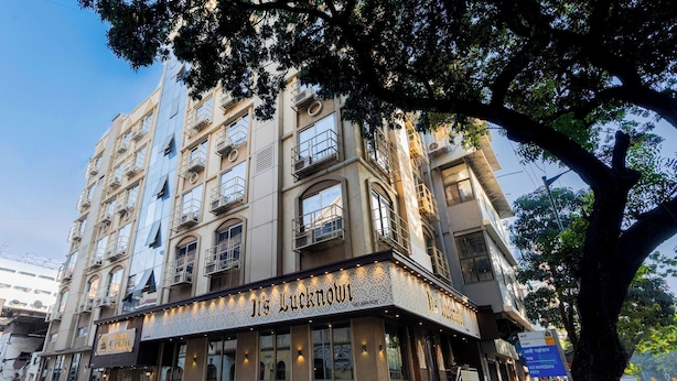 A multi-story building with a ground-floor restaurant named "The Lockwood." - Hotel Lords Mumbai (Mumbai)