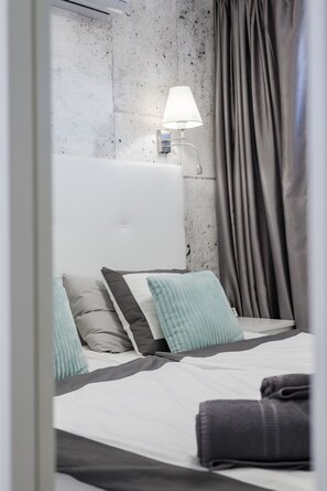 1 slaapkamer, een strijkplank/strijkijzer, gratis internet, beddengoed