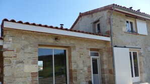 Terrace/patio - B&B Au Clair Du Loup (Saint-Loup)