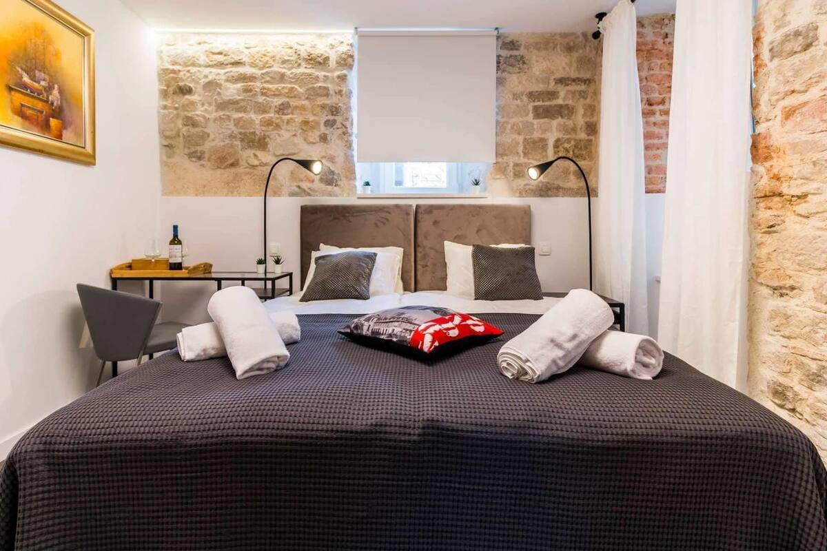 Deluxe Room (Palace 2)
