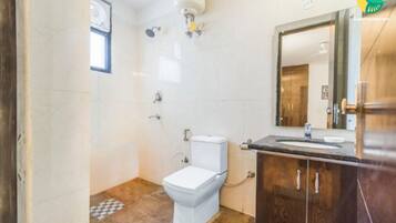 Shower, towels, soap, shampoo