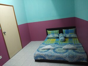 3 bedrooms, iron/ironing board, WiFi