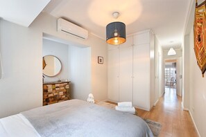 1 bedroom, iron/ironing board, Internet, bed sheets - Casa do Chafariz w/ View - Sé Apartamentos (Braga)