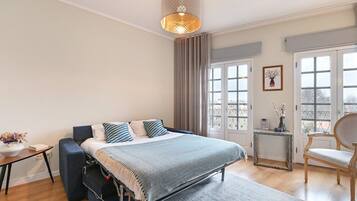 1 chambre, fer et planche à repasser, accès Internet, draps fournis