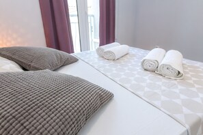 1 bedroom, free WiFi, bed sheets