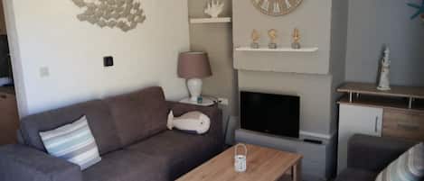 TV, table football, ping pong