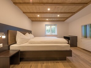 2 bedrooms, internet