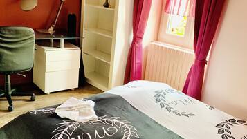 3 chambres, fer et planche Ă repasser, Wi-Fi gratuit, draps fournis