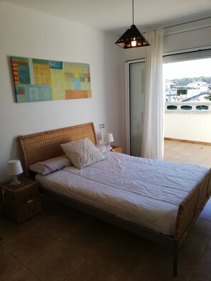 3 chambres, fer et planche à repasser, Wi-Fi