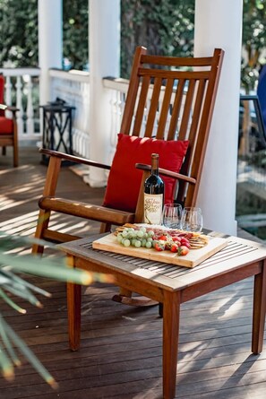 Property grounds - Magnificent 1852 Mansion, Center Historic District (Charleston)