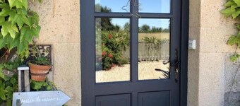 Country cottage with air conditioning and garden in Auvergne