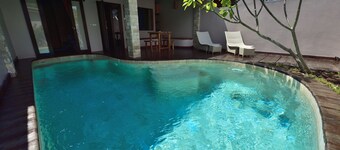 Villa Cantika Resort