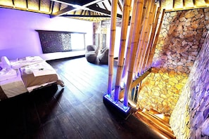 Superior Suite | Minibar, in-room safe, individually decorated, individually furnished - Villa Cantika Resort (Gili Trawangan)