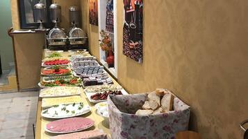 Daily buffet breakfast (TRY 350 per person)