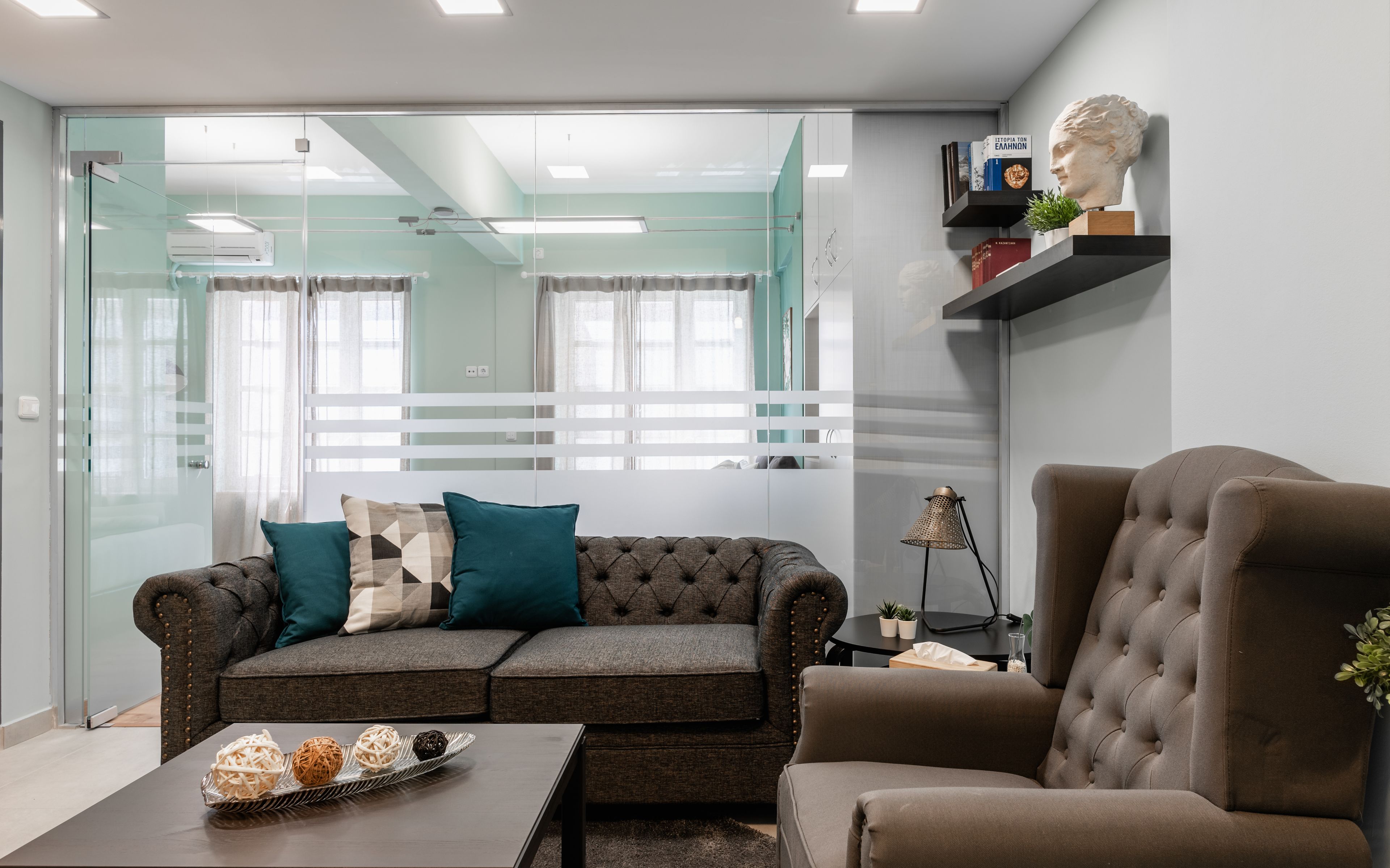 Apartment, 1 Queen Bed with Sofa bed | Living room | Smart TV, Netflix, books, MP3 dock