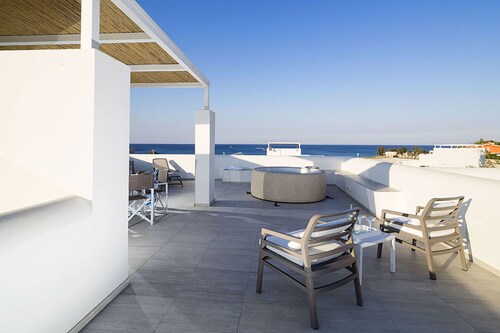 Rosmarino - Villa für 6 Personen, Privatpool, gratis WLAN, am Meer, Whirlpool