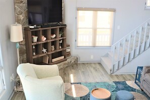 Smart TV - Quarter Deck West: Where the Beach is Your Backyard (Emerald Isle)