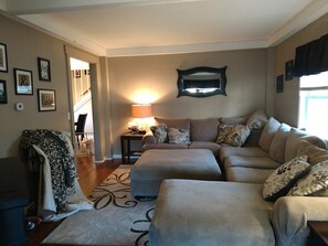 Televisión y chimenea 