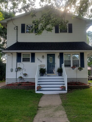 4 makuuhuoneen koti suuri EAA.