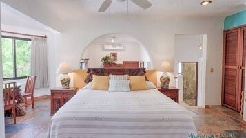 7 bedrooms, free WiFi, bed sheets