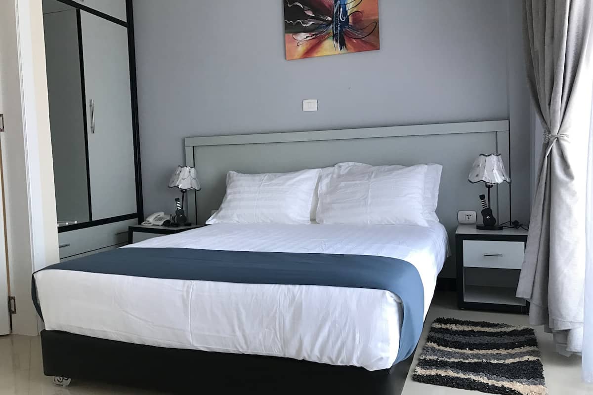 Estudio básico, 1 cama Queen size | Wifi gratis