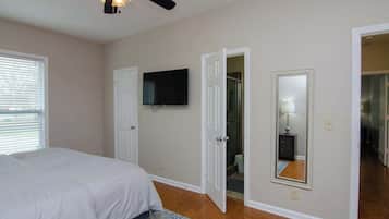 2 chambres, fer et planche Ă repasser, draps fournis