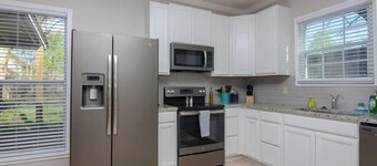 421 B · Tons of space for 6, Fenced yard & fire pit