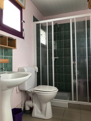 Een douche, een haardroger