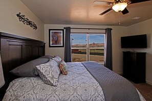 2 habitaciones, escritorio, tabla de planchar con plancha y wifi gratis 