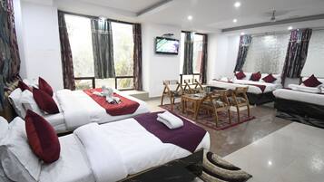 Cortinas blackout, sistema de insonorización y wifi gratis