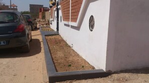 Property grounds - Apartment T2 number 3 (Toubab Dialaw)