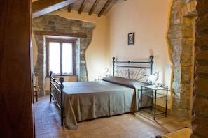 7 slaapkamers, wifi, beddengoed