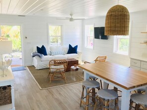 Télévision, chaîne hi-fi