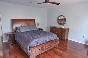 3 Schlafzimmer, Bügeleisen/Bügelbrett, WLAN, Bettwäsche