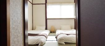 USJ / Quiet Private Japanese Traditional House,  close to Osaka fish market!