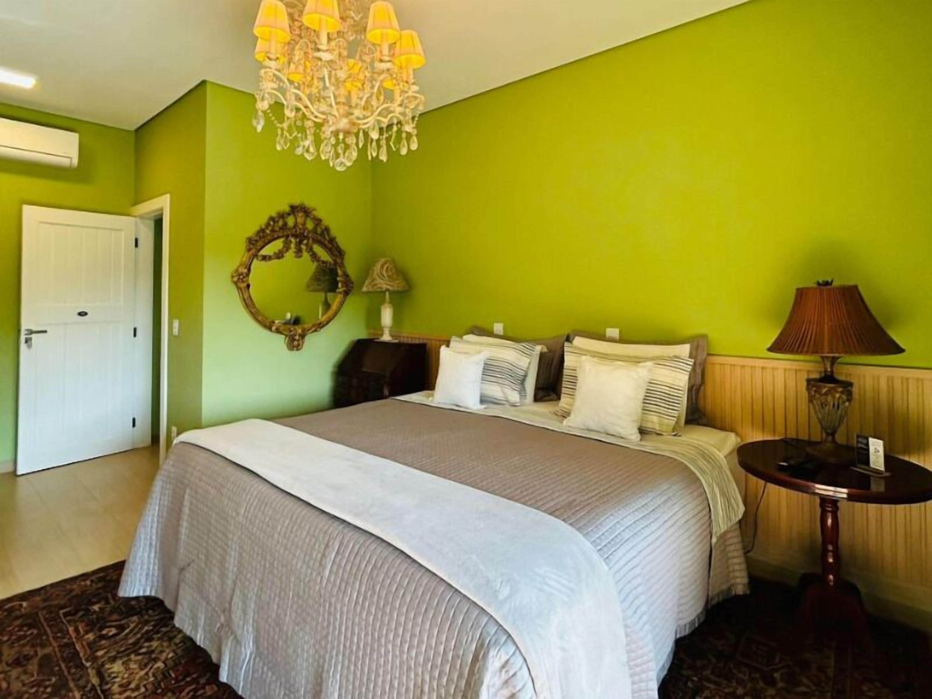 Standard Double Room, 1 Queen Bed, Non Smoking, Courtyard View