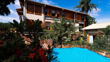 Fachada da propriedade