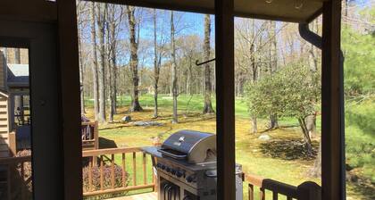 Buck Hill Falls home sits on golf course