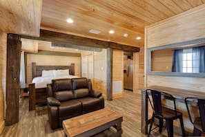 4 habitaciones, escritorio, tabla de planchar con plancha y wifi gratis