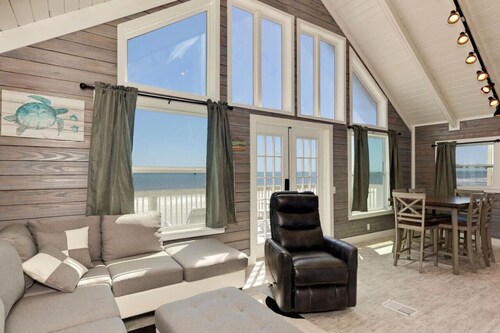 The Great Escape Oceanfront on Ponte Vedra Beach!