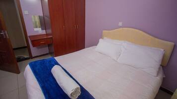 3 chambres, fer et planche Ă  repasser, Wi-Fi, draps fournis