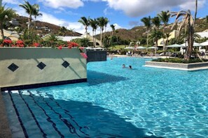Piscine extérieure