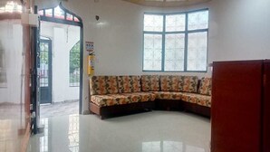 Unclassified image, 2 of 12, button - Perla Azul (Girardot)