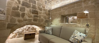 Azzurra, a typical tuff house renovated in 2018