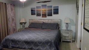 3 bedrooms, desk, iron/ironing board, WiFi